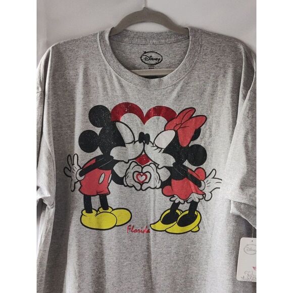 Disney Tops - NWT Disney Mickey & Minnie Mouse‎ Kissing Herat Florida T-Shirt Gray Size XL
